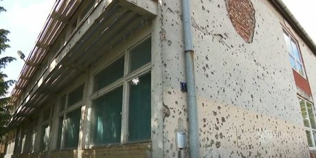 Vukovarska osnovna škola prije obnove - 2
