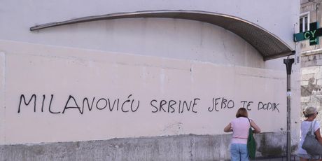 U Splitu osvanuo grafit posvećen sastanku Milanovića i Dodika
