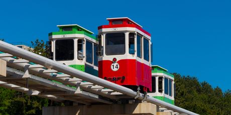 Mali leteći tramvaji u Busanu - 1