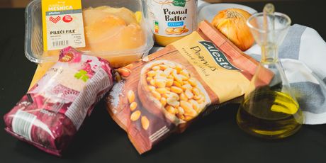 Piletina u kikiriki umaku - 11