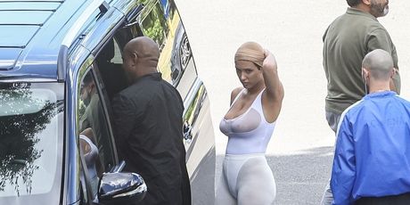 Kanye West i Bianca Censori - 1