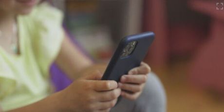 Djeca na mobitelima - 4