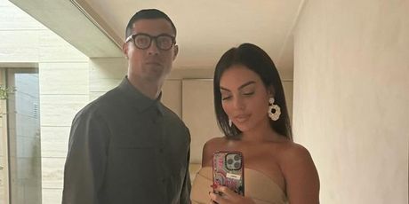 Georgina Rodriguez i Cristiano Ronaldo s obitelji - 4