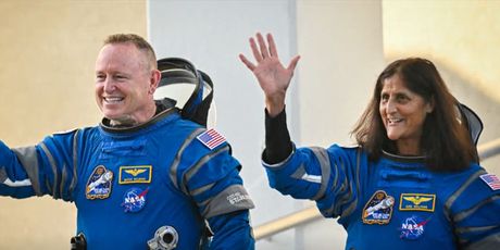 Zapeli u svemiru - 2