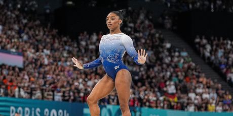 Simone Biles - 16