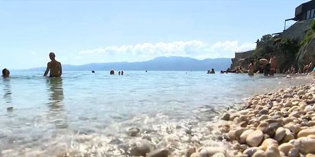 Onečišćeno more na plaži Ičići - 3