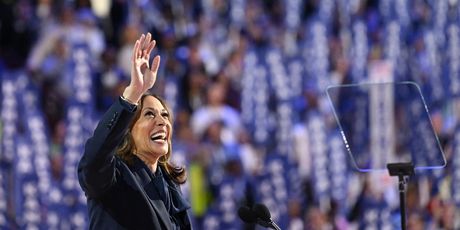 Kamala Harris službeno prihvatila nominaciju za američku predsjednicu