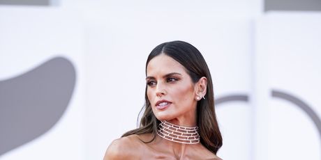 Izabel Goulart - 10