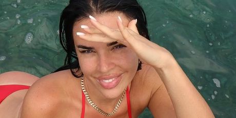 Ivana Knoll - 3