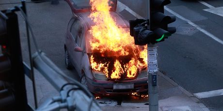 Požar automobila na Selskoj ulici - 3