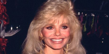 Loni Anderson - 5