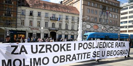 Antiratna akcija u centru Zagreba - 3