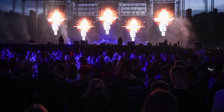 Thompson u Sinju - 4