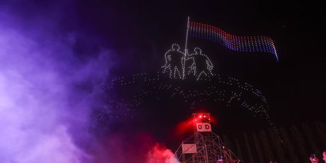 Dron show na koncertu Thompsona u Sinju - 10