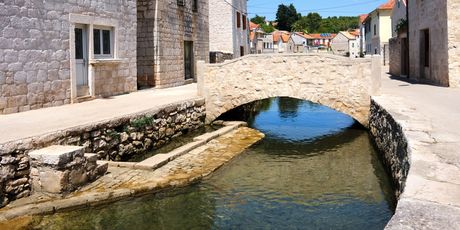 Vrboska - 1