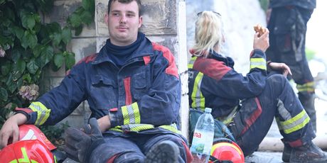 Vatrogasci na požarištu u Jasenicama - 2