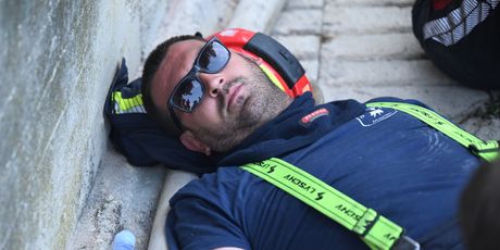 Vatrogasci na požarištu u Jasenicama - 3