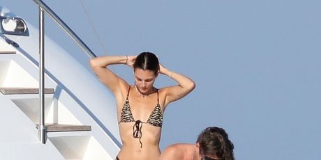 Leonardo DiCaprio i Vittoria Ceretti na jahti - 5