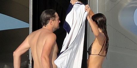 Leonardo DiCaprio i Vittoria Ceretti na jahti - 7