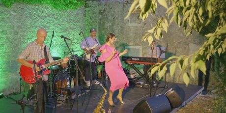 In Magazin: Nina Badrić - 2