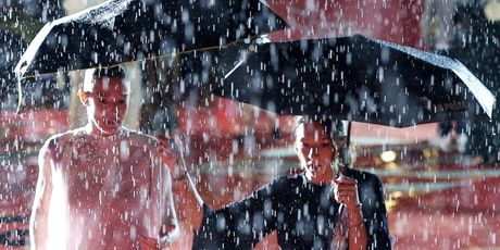 Kišni crveni tepih SSF-a - 10