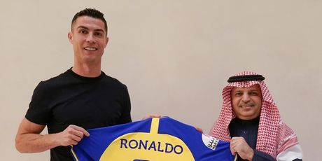 8.Cristiano Ronaldo kada je 2022. najavio da se seli u Al-Nassr FC – 33.3 milijuna lajkova