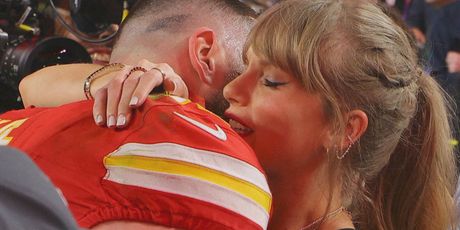 In Magazin: Taylor Swift i Travis Kelce - 1
