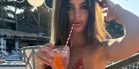 Emily Ratajkowski