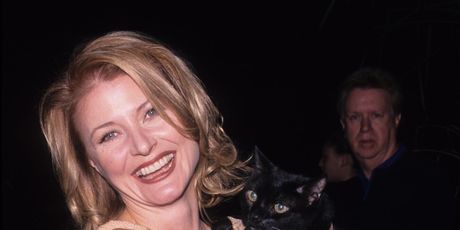 Beth Broderick - 7