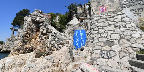 Urušeni balkon na Pećinama - 2