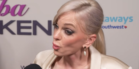 Anna Faris - 4