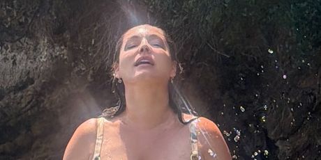 Kelly Brook - 2