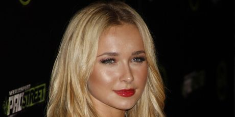 Hayden Panettiere - 2