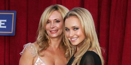 Hayden Panettiere i Lesley Vogel - 1
