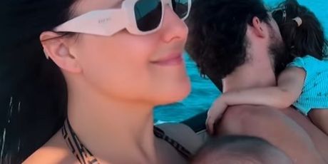 Lana Jurčević s obitelji na moru - 2