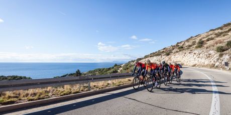 Team Bahrain Merida priprema se na Hvaru