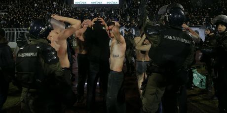 Huligani pretučeni u sukobu s Grobarima (Foto: AFP)