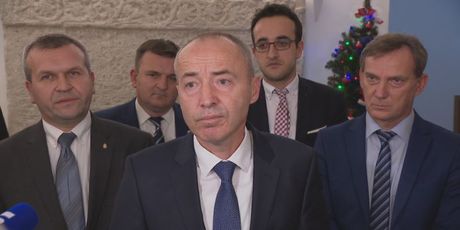 Ministar obrane Damir Krstičević o nabavi novih borbenih aviona (Foto: Dnevnik.hr)