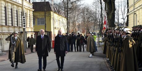 Antonio Macierewicz i Damir Krstičević (Foto: MORH)