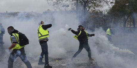 Prosvjedi u Parizu (Foto: AFP) - 2
