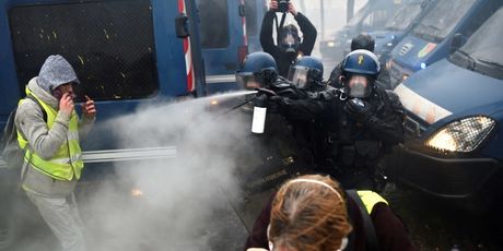 Prosvjedi u Parizu (Foto: AFP) - 3