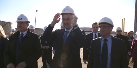 Premijer Plenković na naftnom gradilištu (Foto: Dnevnik.hr)