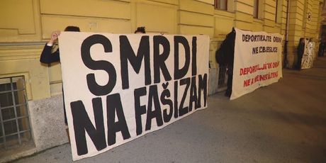 Transparent prosvjednika ispred summita Srednjoeuropske inicijative u Zagrebu (Foto: Dnevnik.hr) - 2