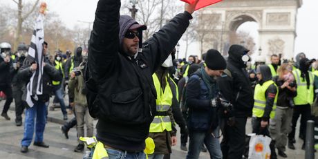 Prosvjed u Parizu (Foto: AFP) - 2