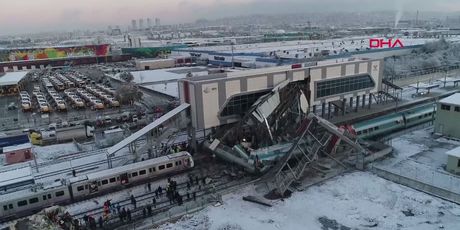 Željeznička nesreća u Turskoj (Foto: AFP)