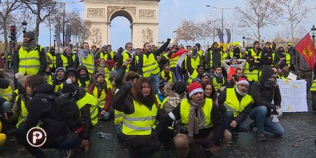 Ekipa Provjerenog sa žutim prslucima u Parizu (Foto: Dnevnik.hr) - 6