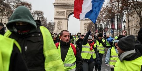 Prosvjed žutih prsluka u Parizu (Foto: AFP) - 4