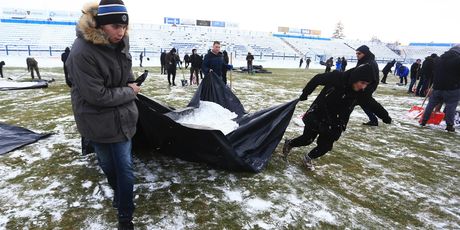 Akcija čišćenja snijega u Osijeku (Photo: Davor Javorovic/PIXSELL)