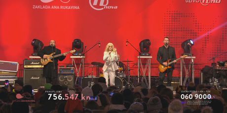 Maja Šuput na koncertu Želim život (Foto: Dnevnik.hr) - 2