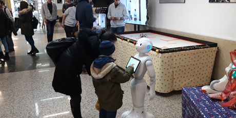 Nesvakidašnja humanitarna akcija na zagrebačkom FER-u (Foto: Dnevnik.hr) - 2